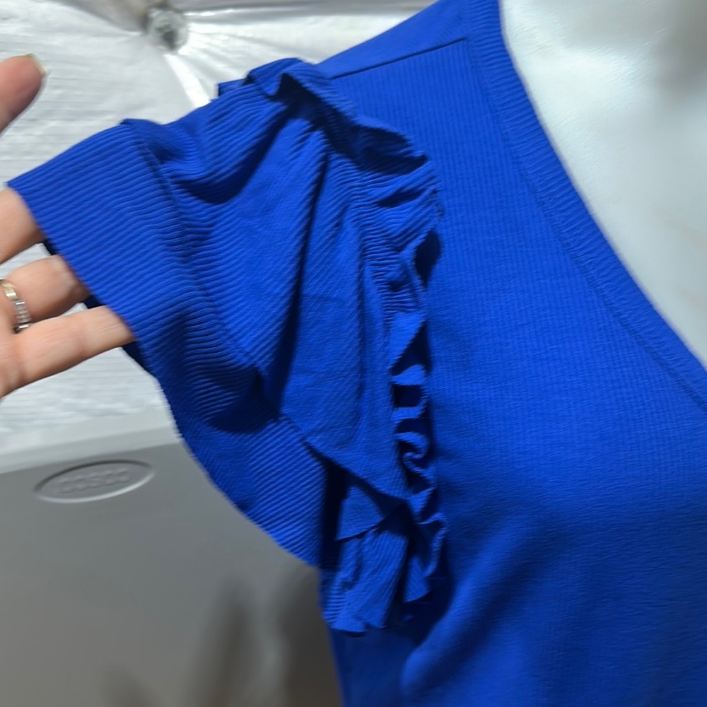 Blue Ruffle Sleeve Women's Top - Picture 3 of 5